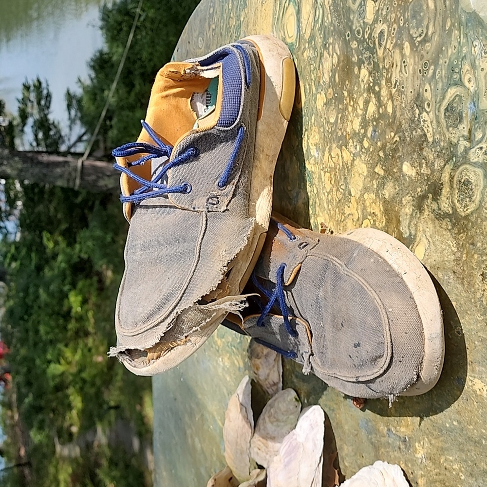 EUC collectable shoes🤣🤣
